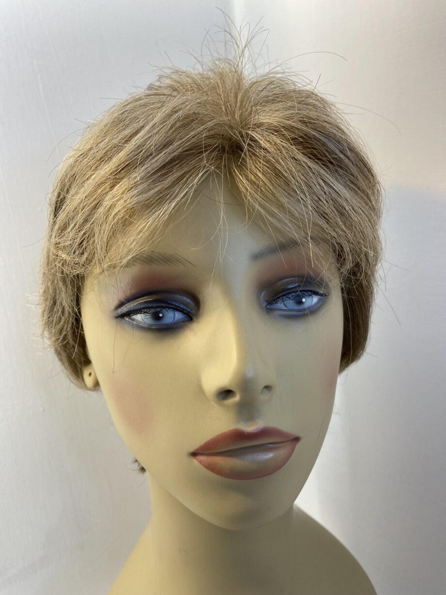 Short blonde soft cap wig. Blss321