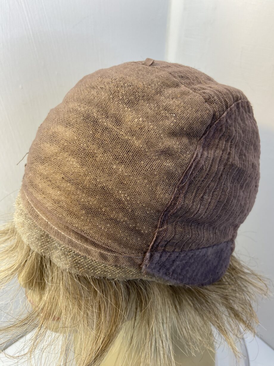 Short blonde soft cap wig. Blss321