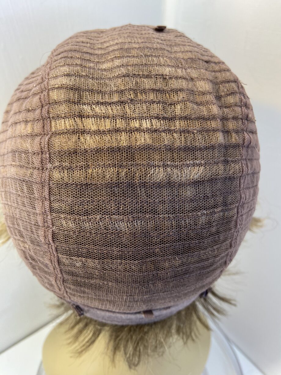 Short blonde soft cap wig. Blss321
