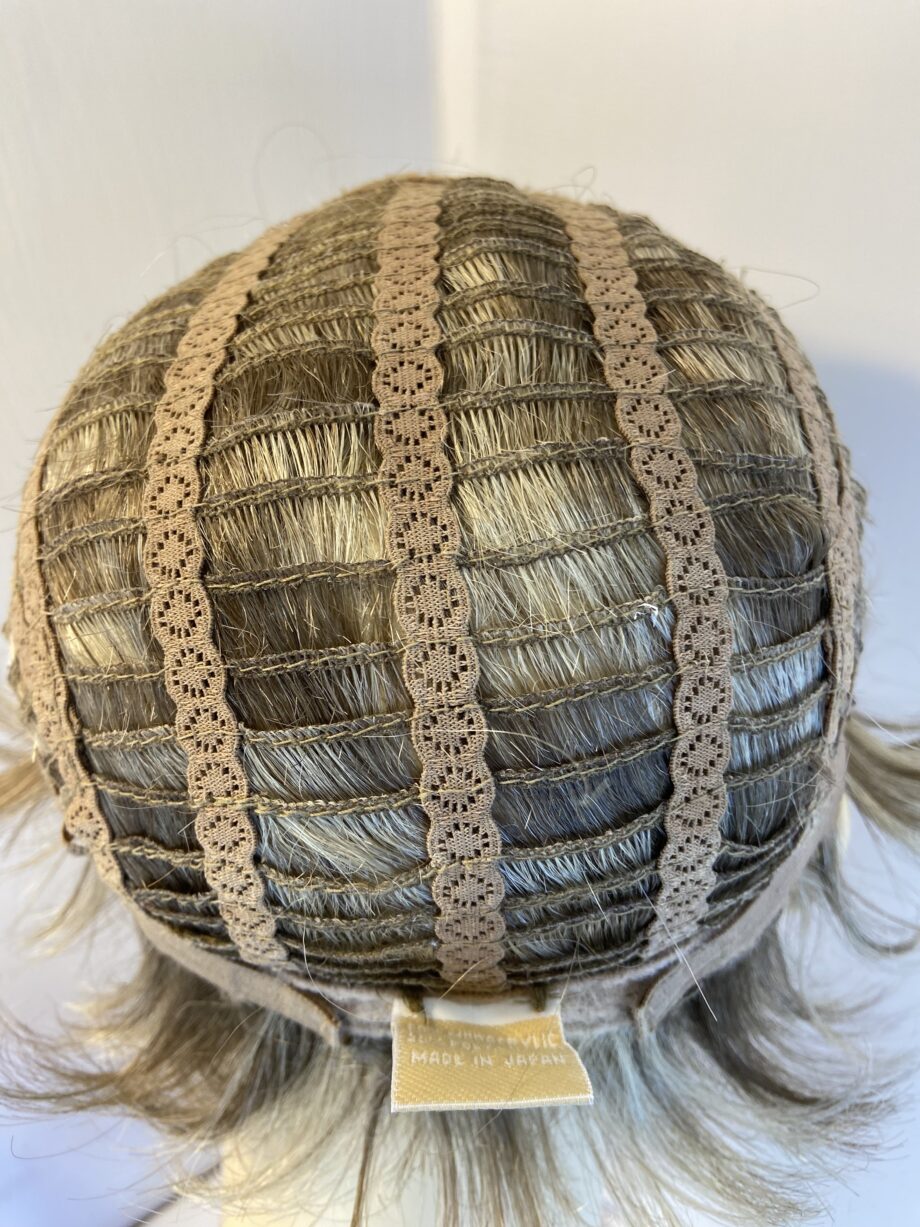 Short blonde wavy wig   Bblsw502
