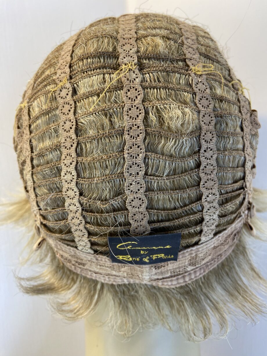 Beautiful blonde short designer wig. Bblsw503