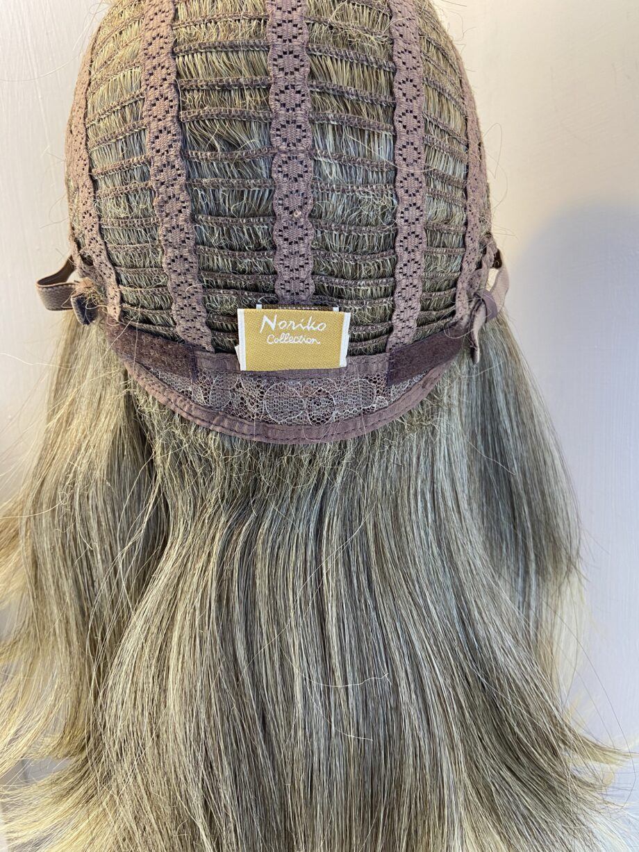 Long blonde Noriko design wig. Bblls507