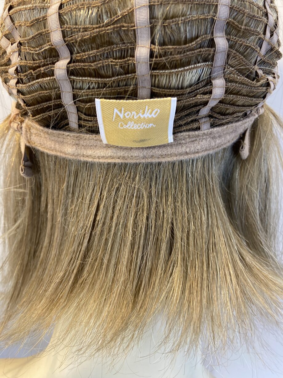 Blonde Noriko wig. Blms821