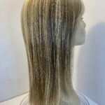 Long pre loved blonde wig. Blls737