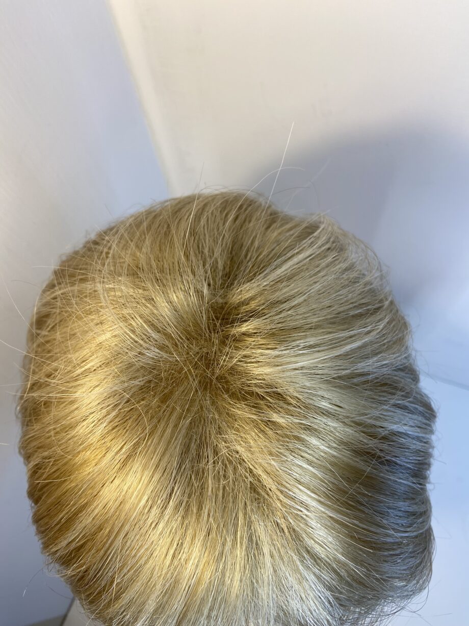 Stunning light blonde Noriko wig. Blms738