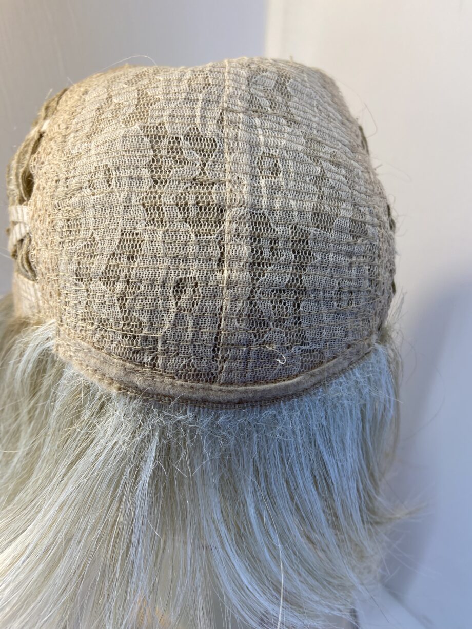 Stunning light blonde Noriko wig. Blms738