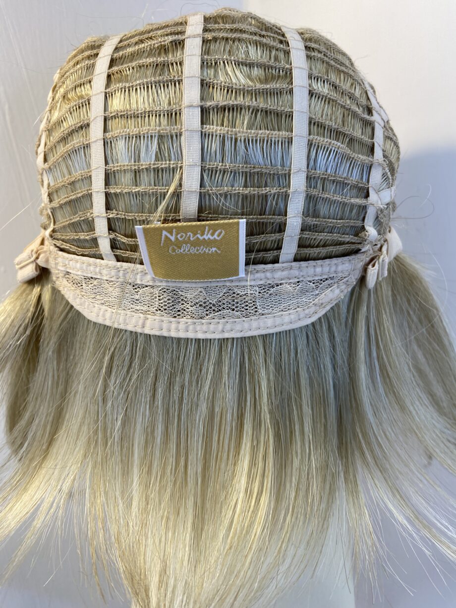 Stunning light blonde Noriko wig. Blms738