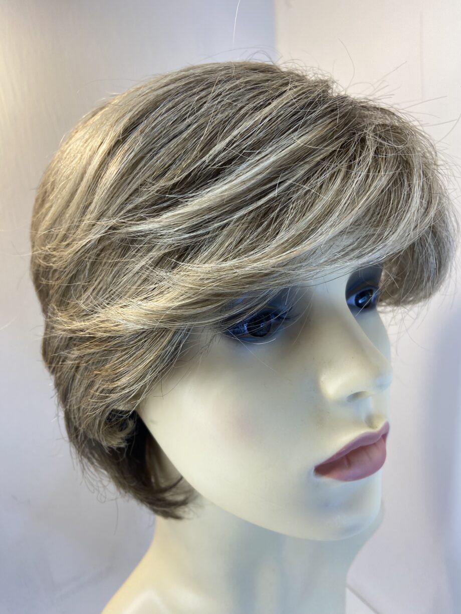 Short soft cap  blonde stylish wig. Blss47