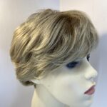 Blonde short wig. Blss523