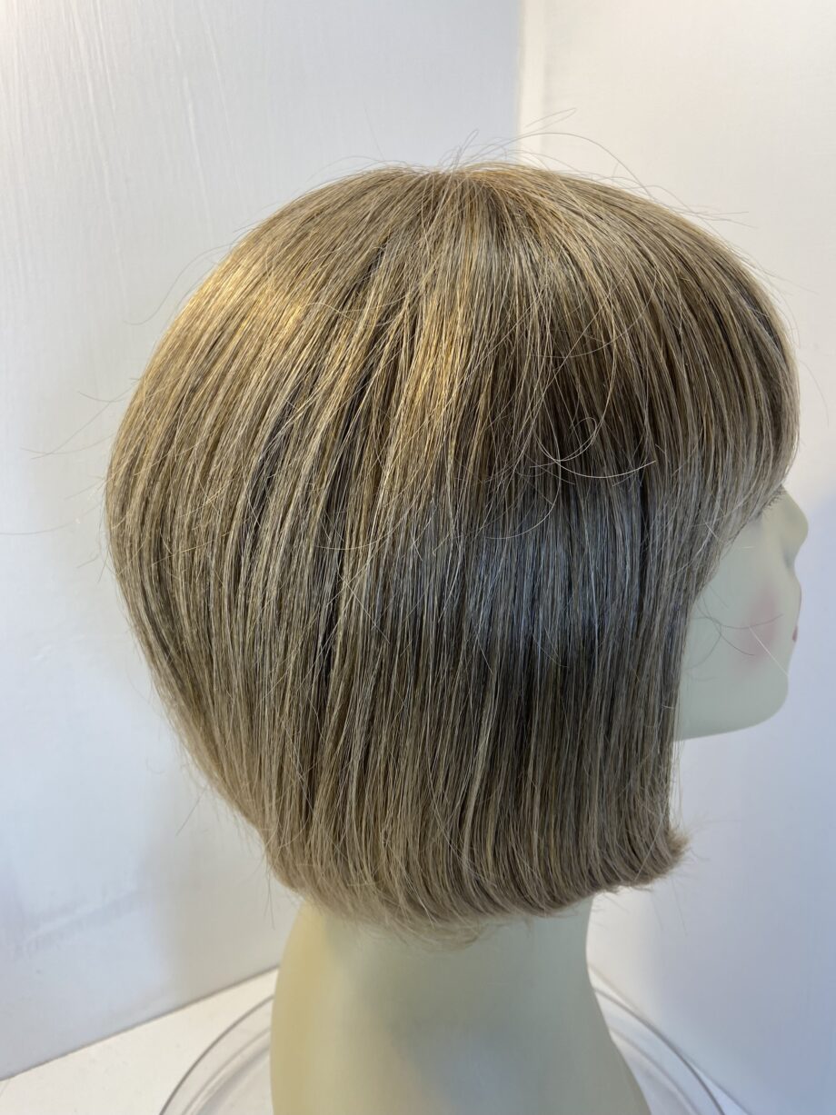 Blonde bob. Blms739