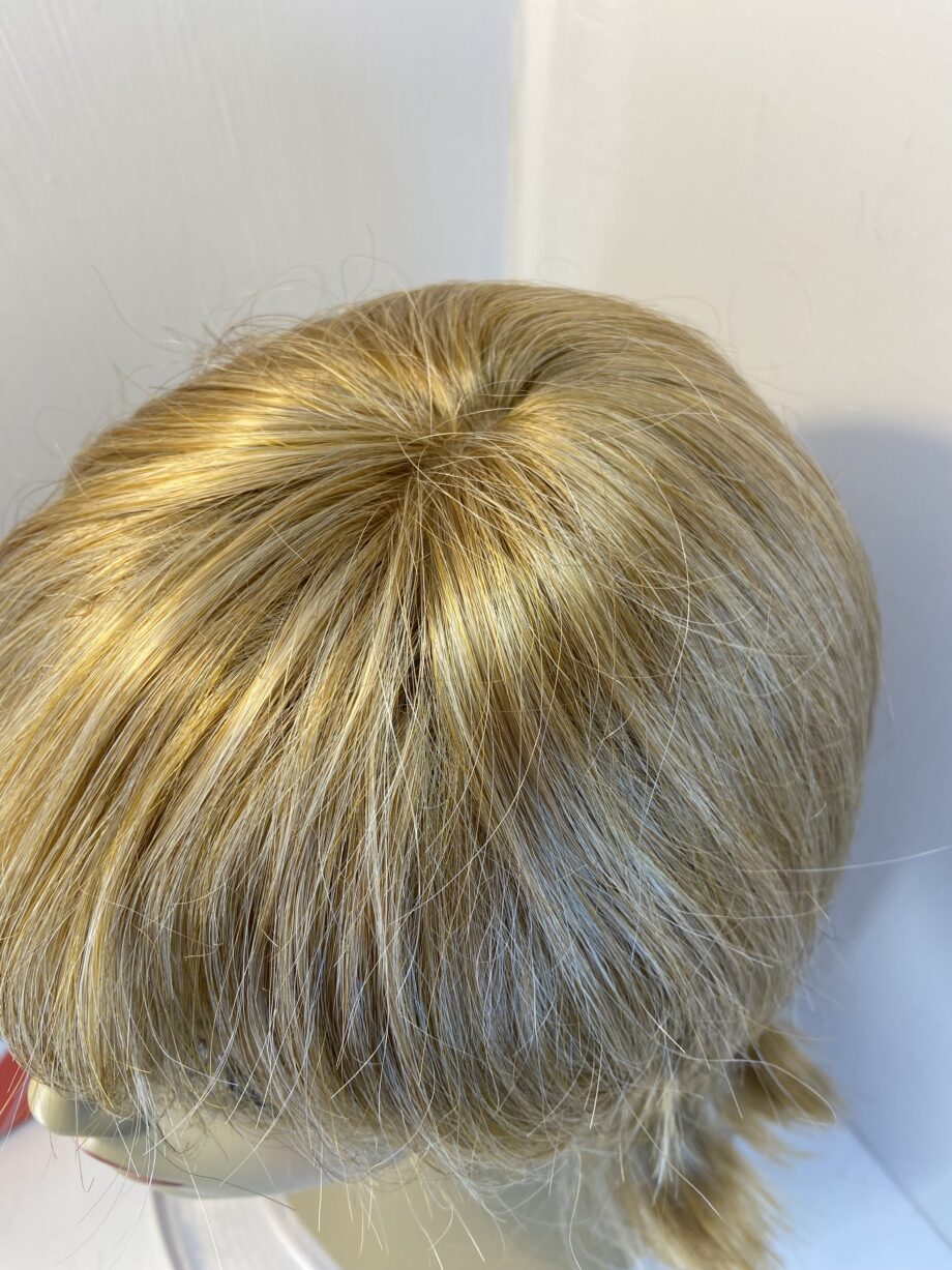 New butterscotch designer wig.  Bblms503