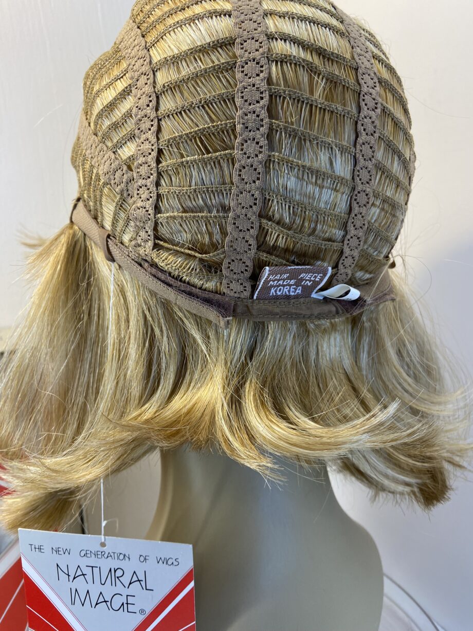 New butterscotch designer wig.  Bblms503