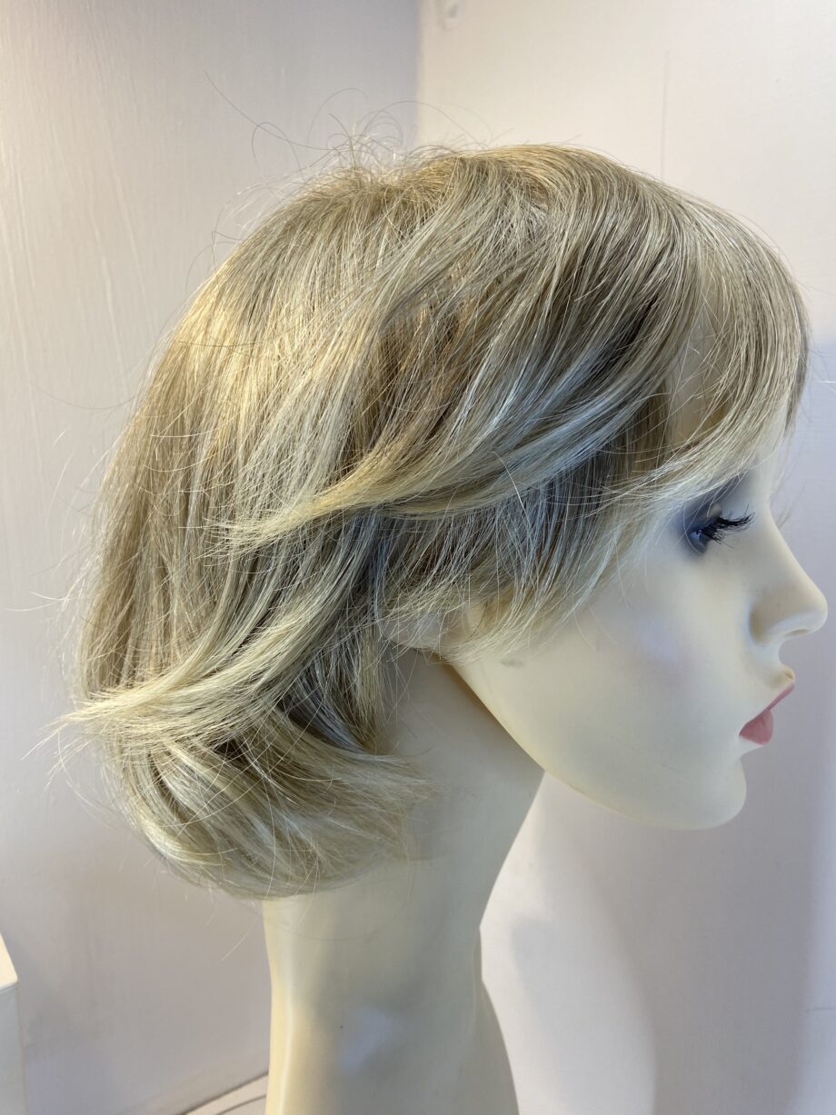 New Sandy blonde Noriko wig. Bblms504
