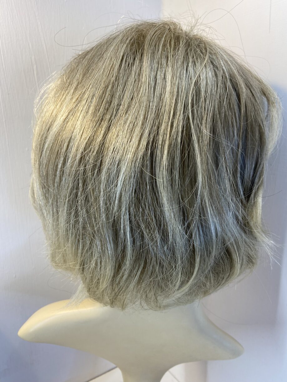 New Sandy blonde Noriko wig. Bblms504