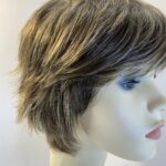 Stylish modern brown highlighted wig. Brss744a