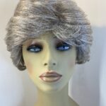 Silver grey wavy wig. Gmw738