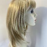 Stunning blonde long wig. Bllw742
