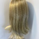 Stunning blonde long wig. Bllw742