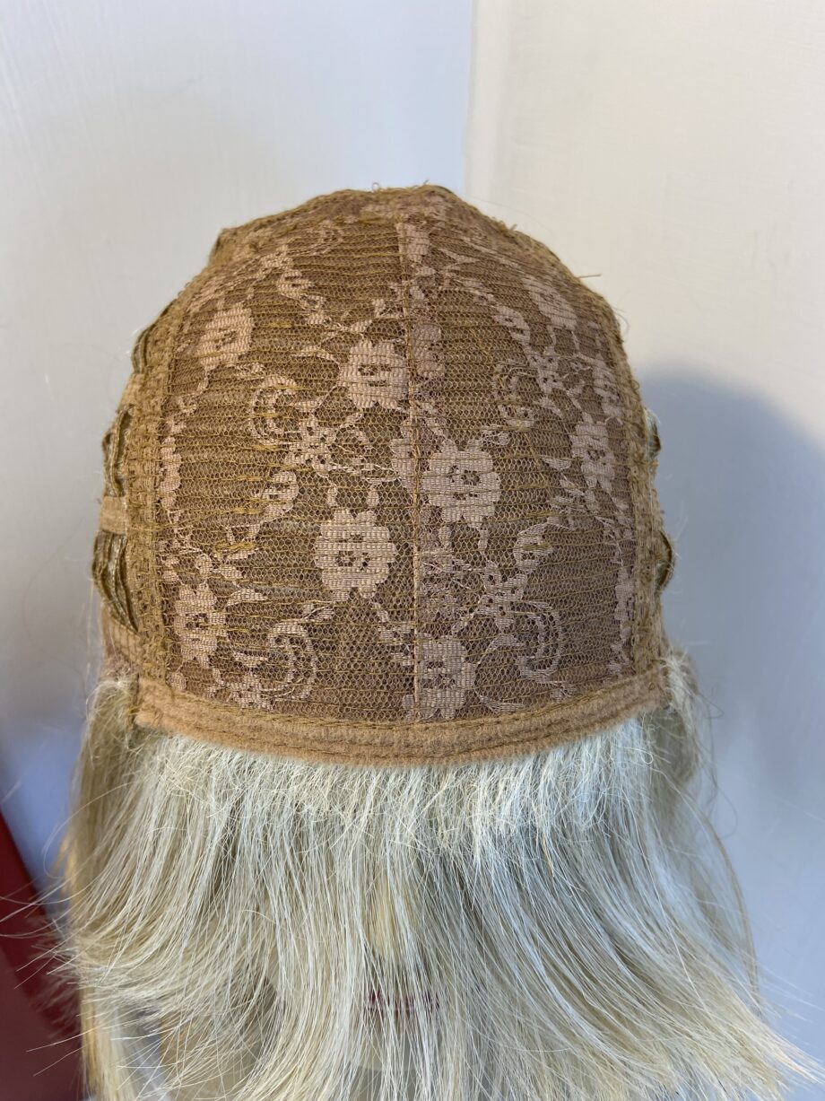 Rene of Paris creamy blonde wig. Bblms490