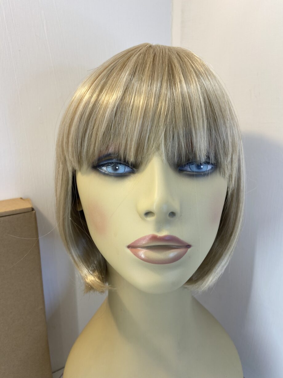 New blonde wig. Bblms491