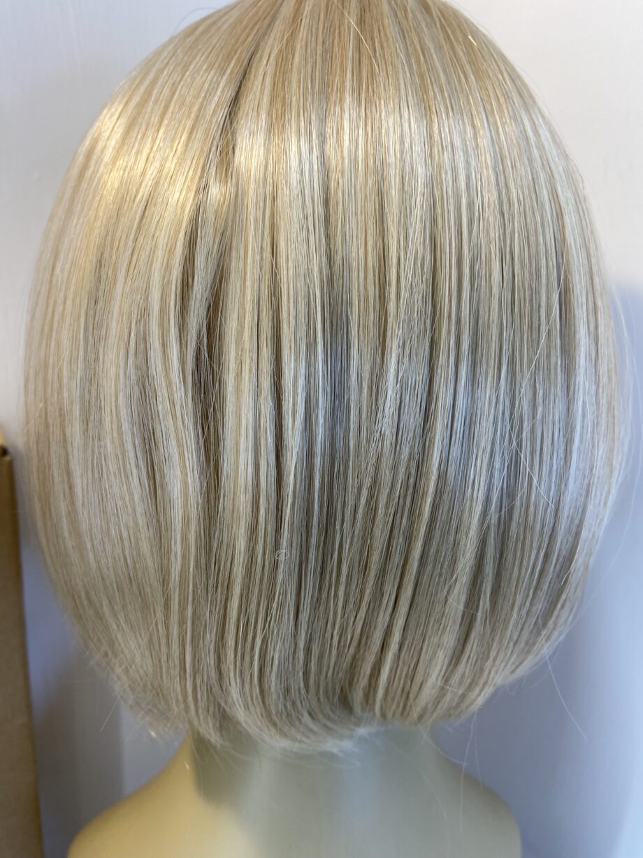 New blonde wig. Bblms491
