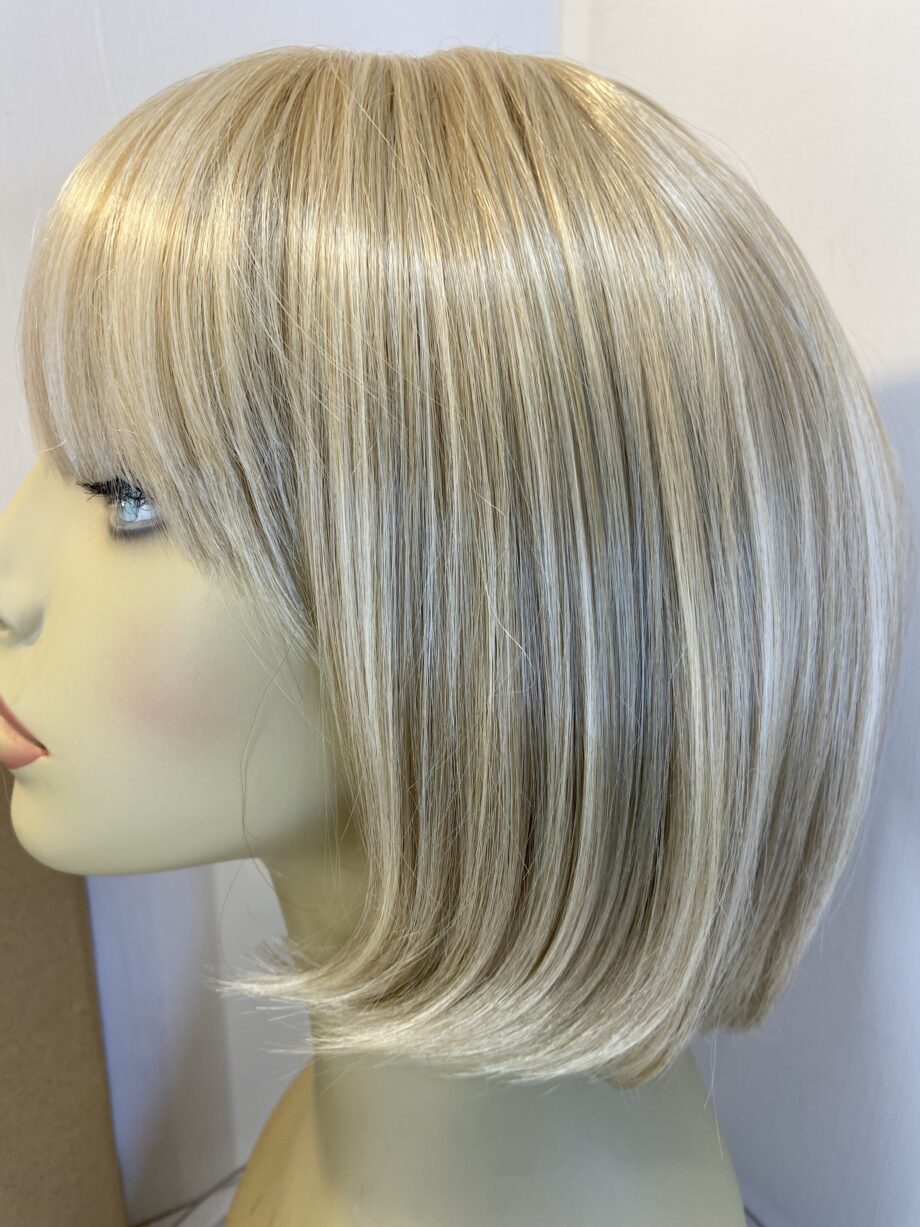 New blonde wig. Bblms491