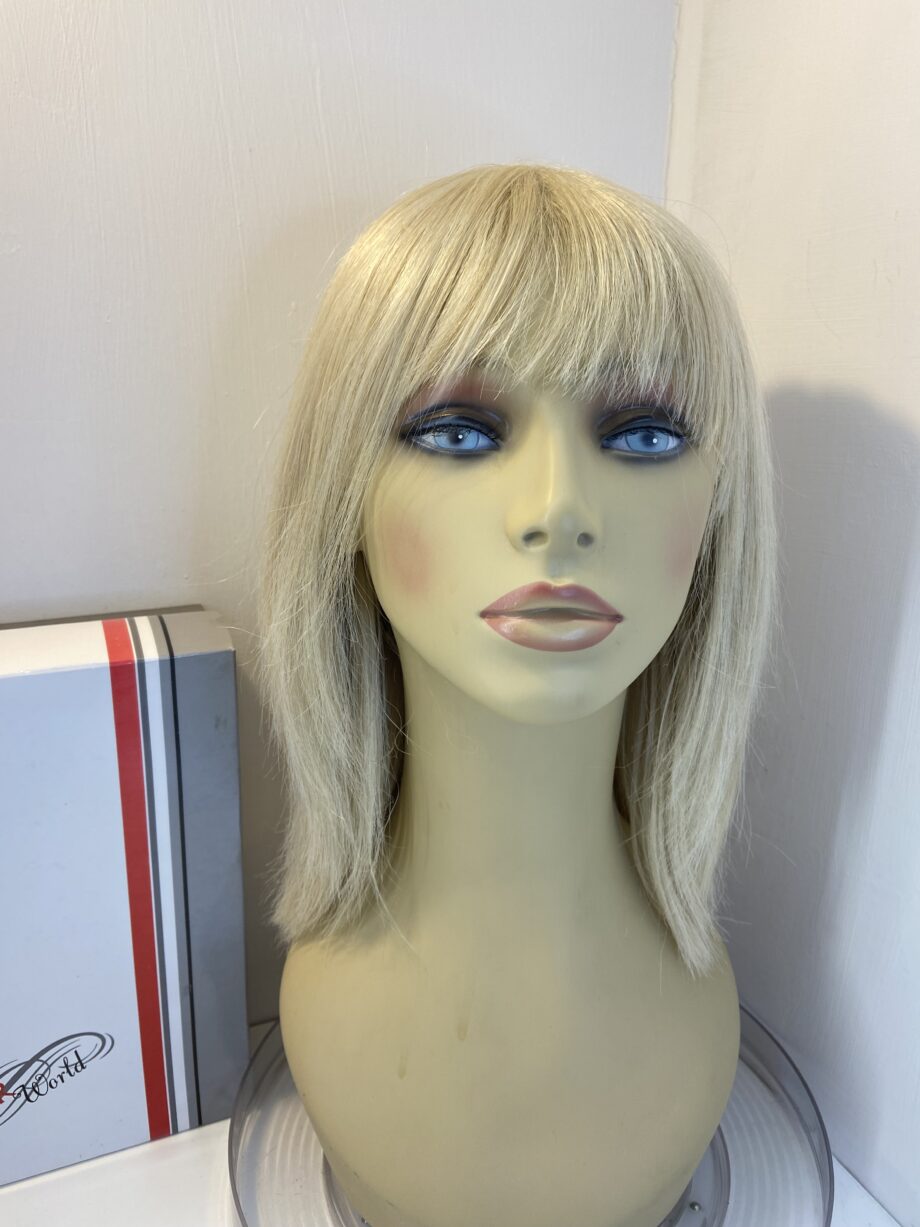 Blonde hair world wig. Bblms493
