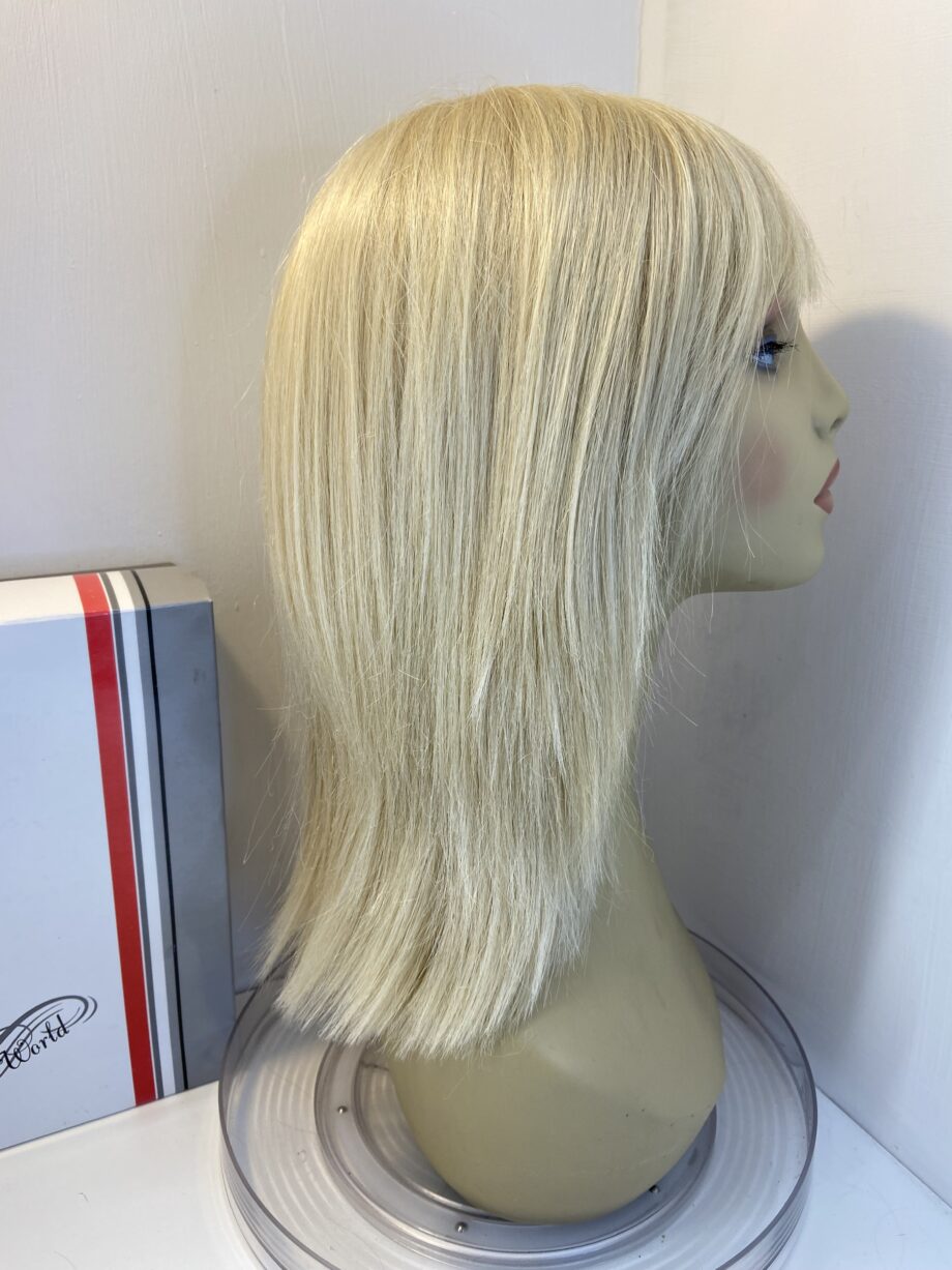 Blonde hair world wig. Bblms493