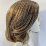 Light brown shiny wig. Brms586