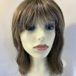 Long brown wig. Brmw588