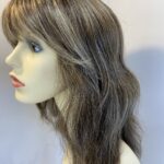 Long brown wig. Brmw588