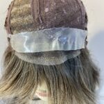 Long brown wig. Brmw588