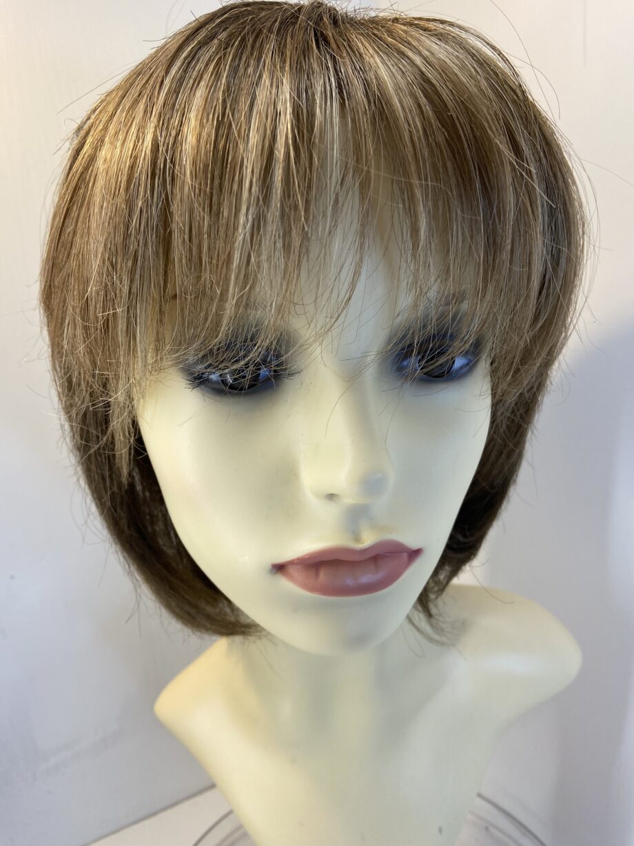 Warm shiny brown wig. Brms590