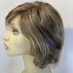 Shiny brown wig. Brms591