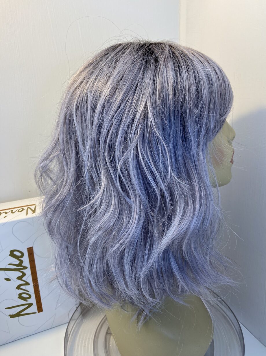 Absolutely stunning new lilac/ grey rooted wig. Bbgmw491