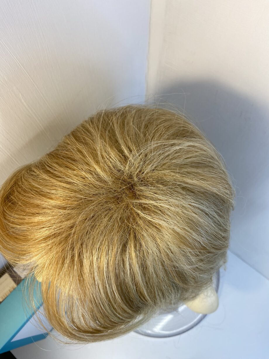 Super soft Gabor blonde wig. Bbllw497