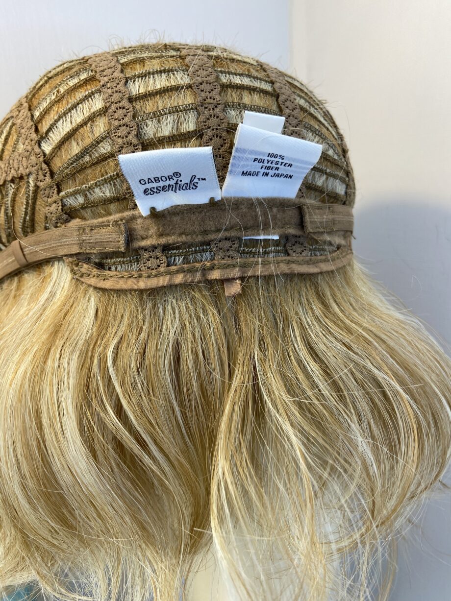 Super soft Gabor blonde wig. Bbllw497