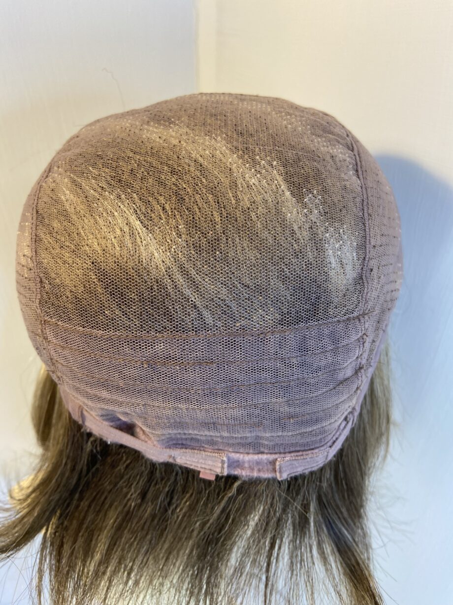 Shiny soft cap blonde wig. Blms513