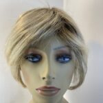 Blonde rooted stylish wig. Blms603
