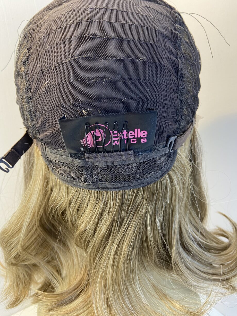 Blonde long rooted wig. Bllw604