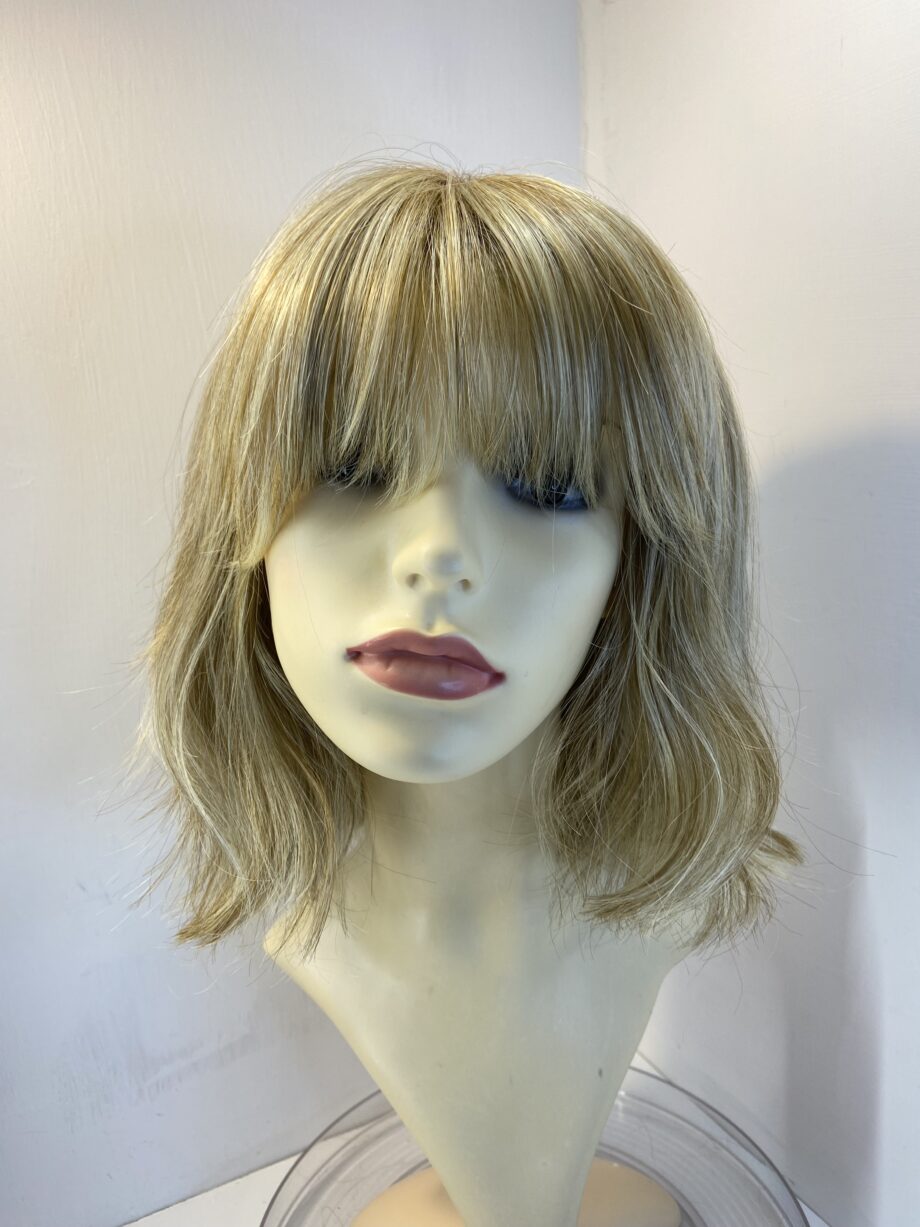 Blonde Rene of Paris wig. Blms620