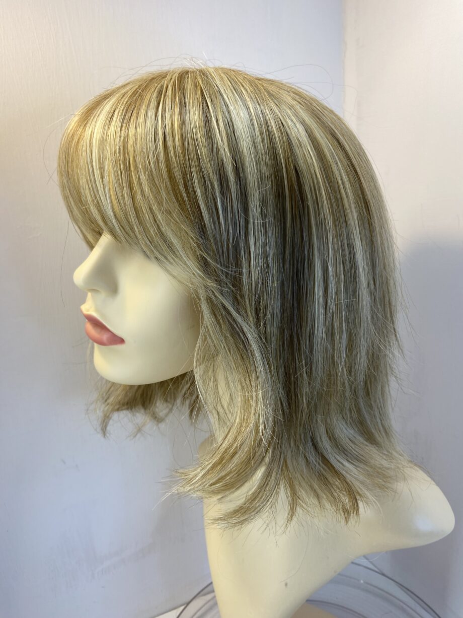 Blonde Rene of Paris wig. Blms620