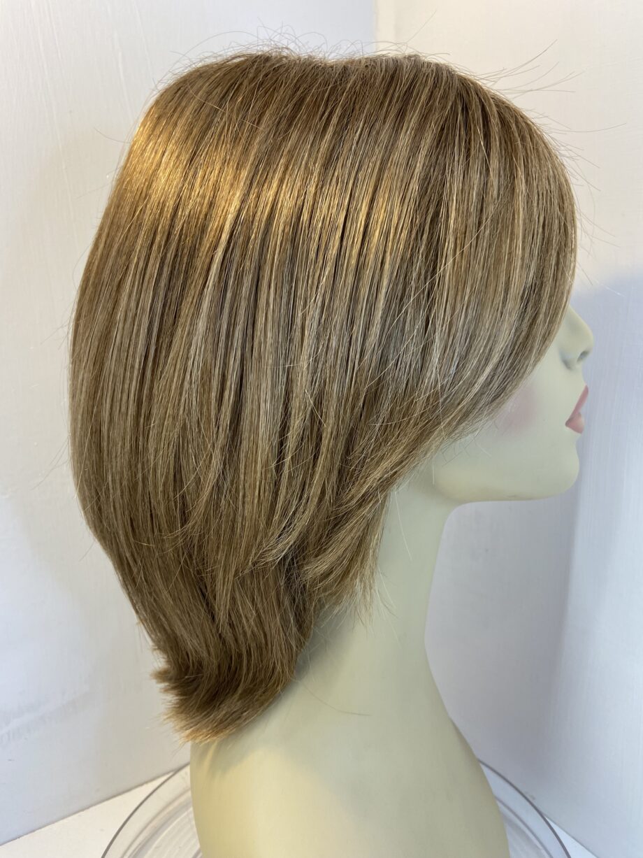 Shiny brown as new wig. Brms610