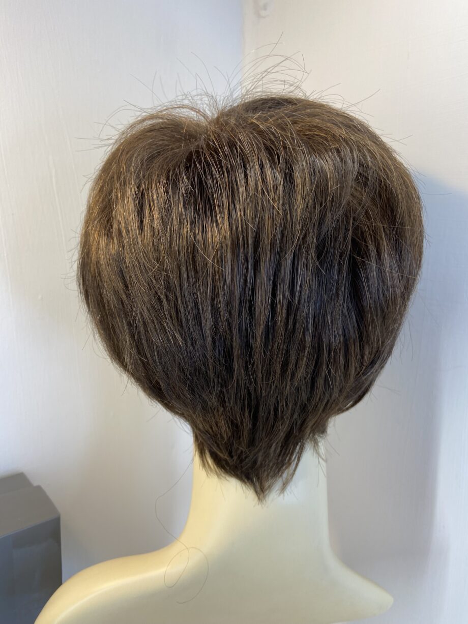 New Brown Raquel Welch wig. Bbrsw601