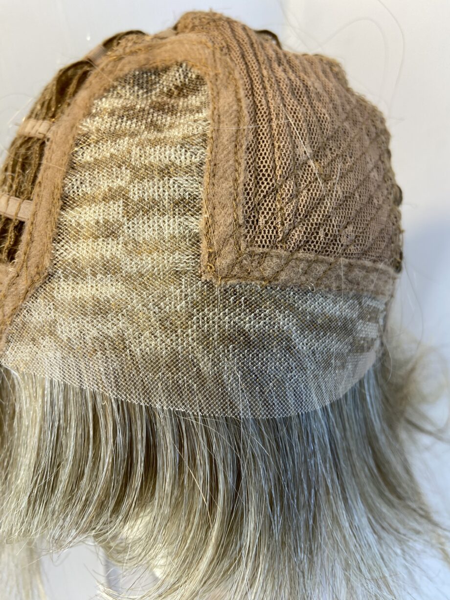 Blonde designer wig. Blss323