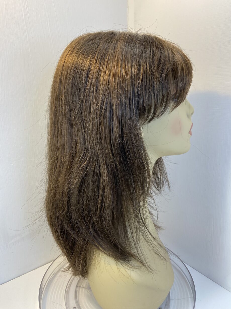 Shiny long brown wig. Brls324