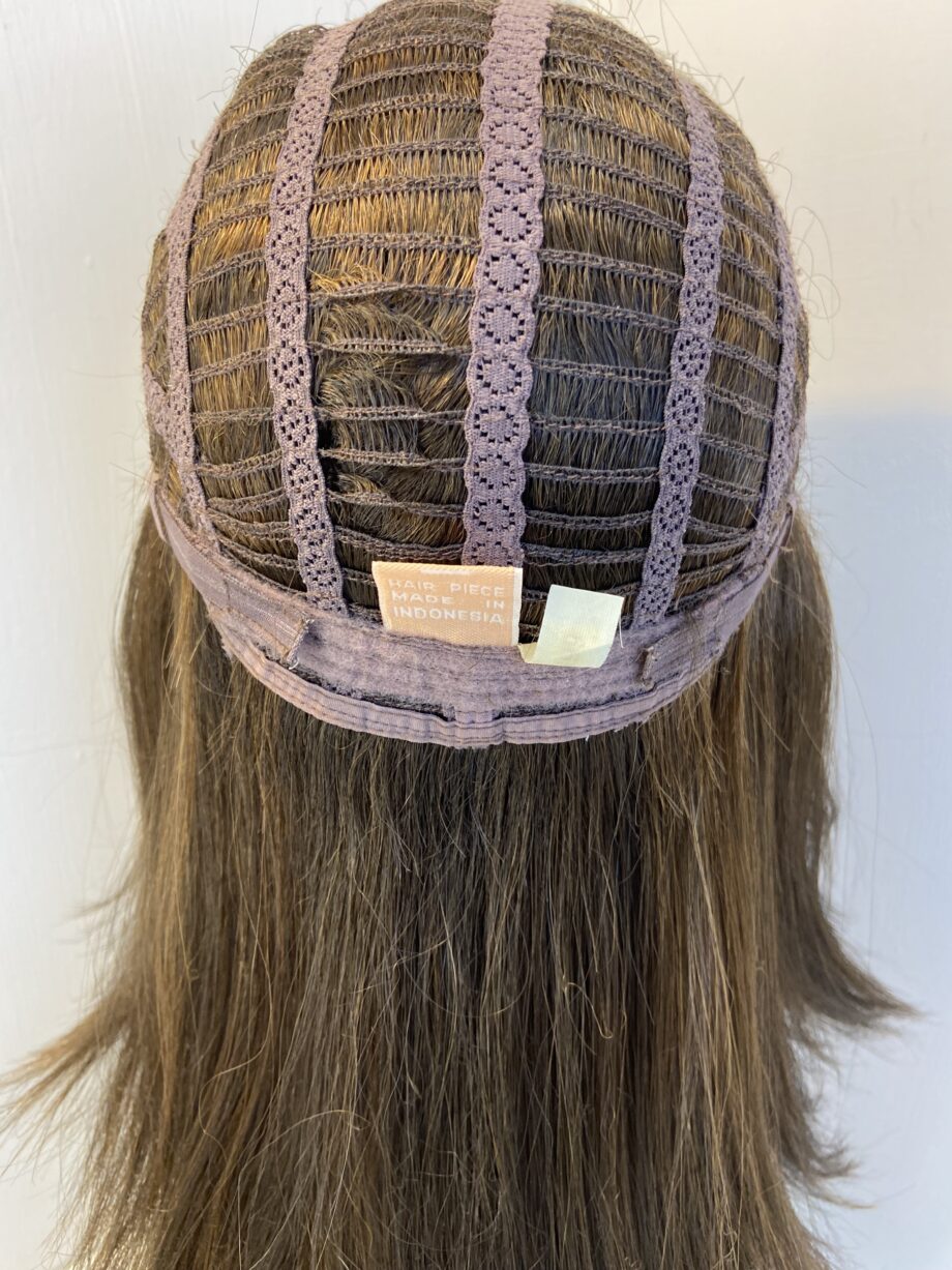 Shiny long brown wig. Brls324
