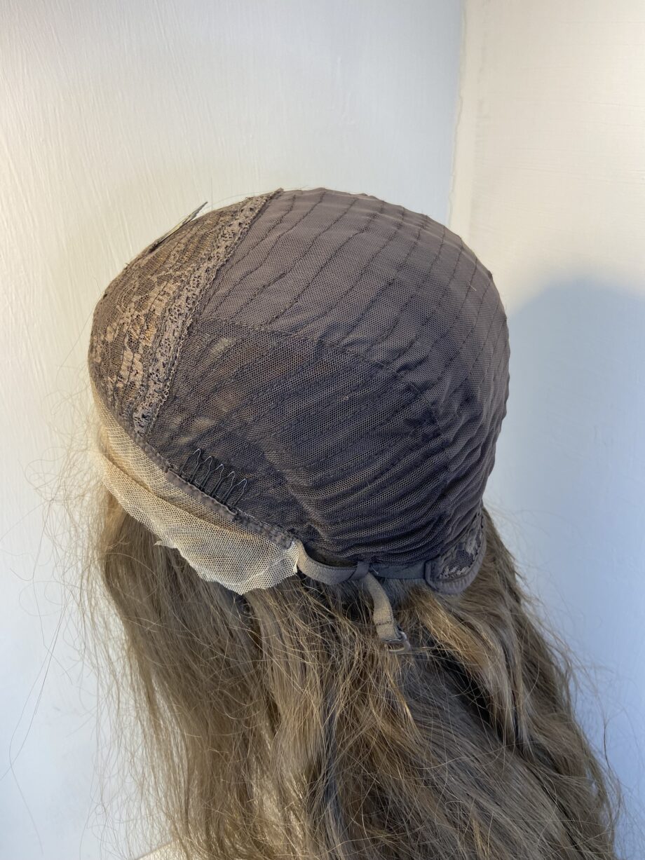 New extra long brown soft cap wig. Brlw329