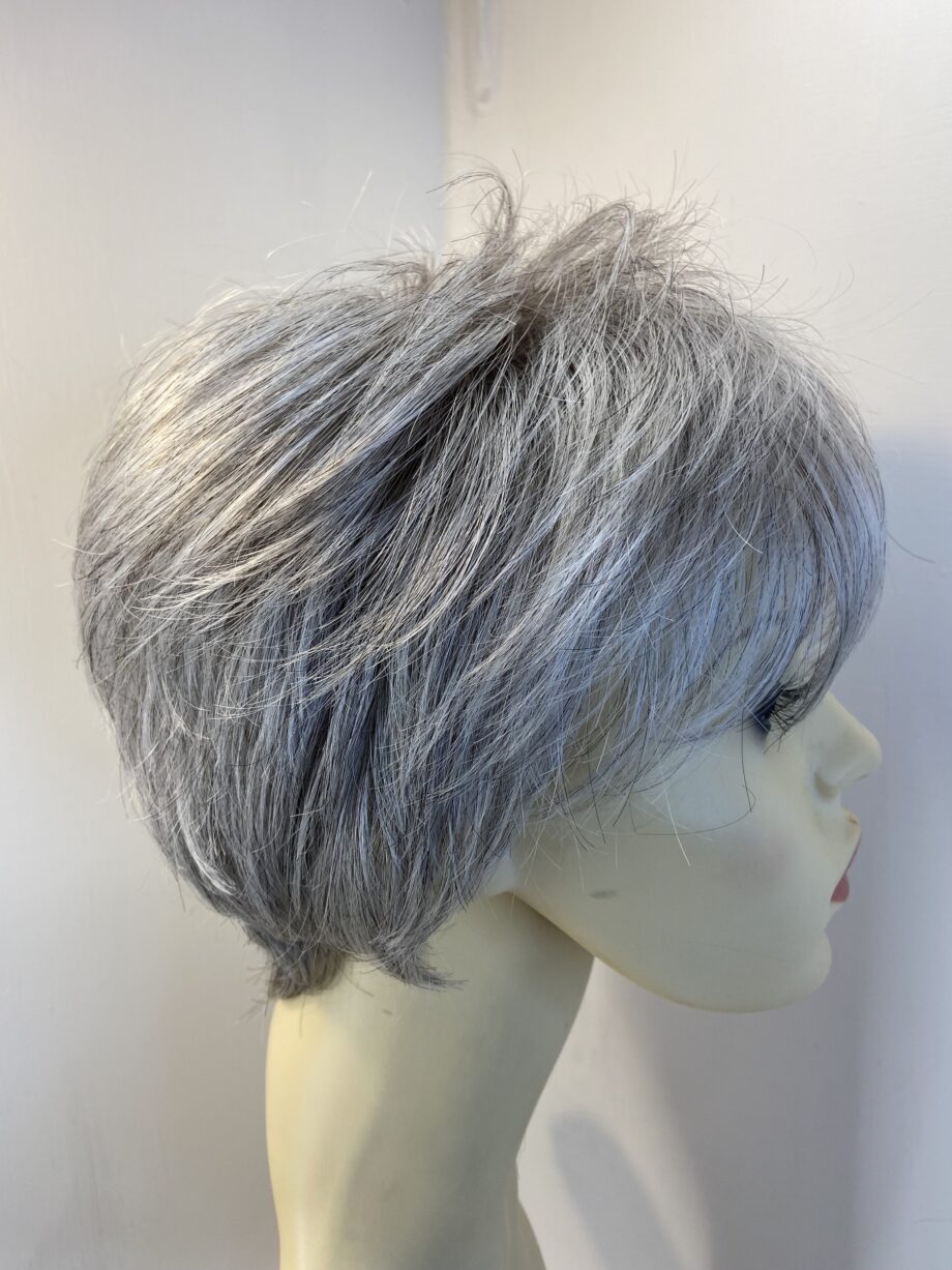 Grey dimples wig. Gss331