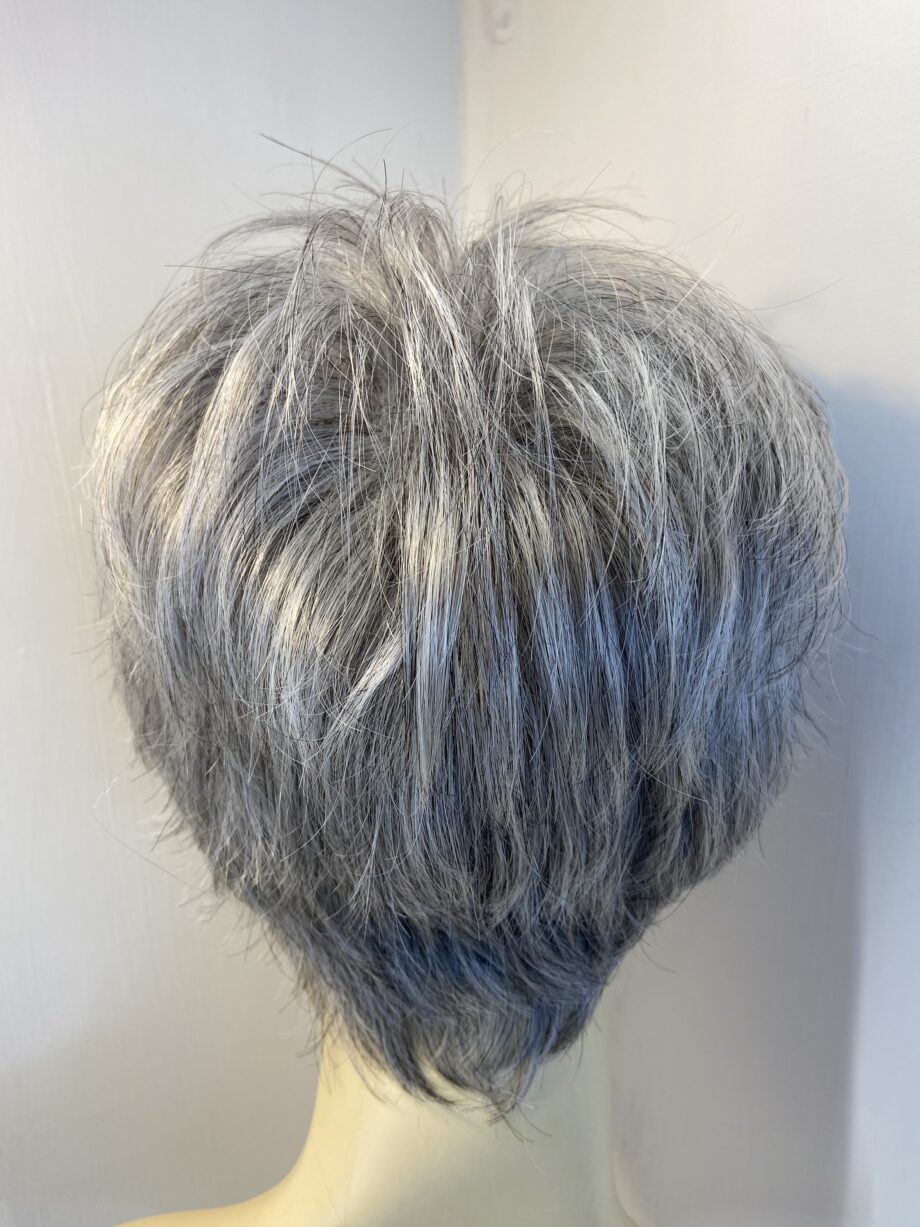 Grey dimples wig. Gss331